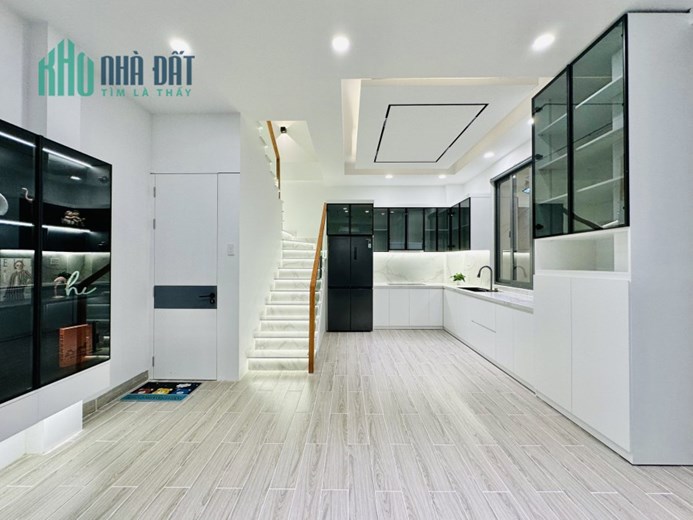Bán Nhà 4 Tầng Mới Đẹp Nội Thất Cao Cấp Hoàng Hoa Thám Phú Nhuận- Ngang Rộng 7,5 m- Chỉ 6,98 Tỷ