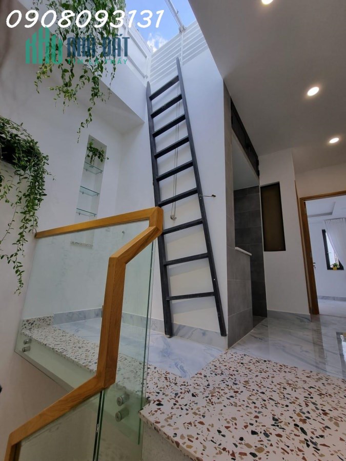 3131- Bán Nhà Phú Nhuận Huỳnh Văn Bánh 40M2 , 3 Tầng , 4PN , hẻm trước nhà 3m Giá 5 tỷ 450