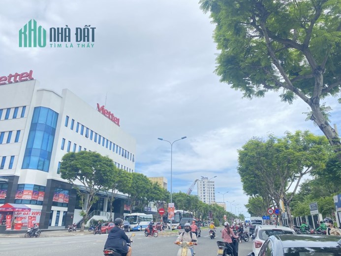 Hạ chào 8 tỷ 5 còn 5 tỷ 650tr  nhà 4 tầng mặt tiền Hà Huy Tập sát Điện Biên Phủ bán gấp