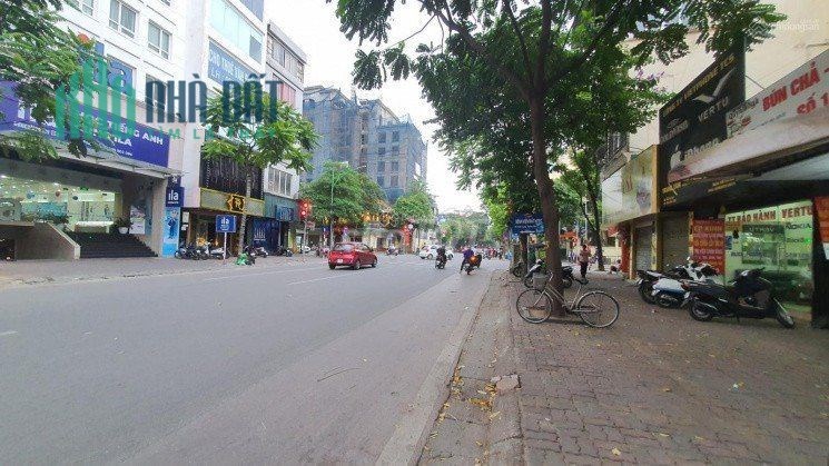 Cho thuê mặt bằng kinh doanh tầng 1,2 mặt Phố Huế, Hoàn Kiếm, Hà Nội.