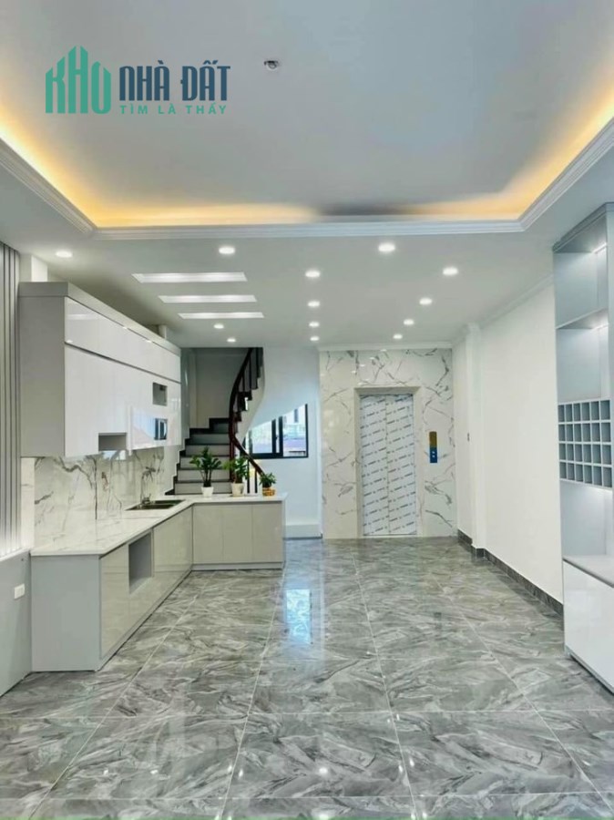 Bán nhà P Nghĩa Tân, DT 50m2 x 7 tầng thang máy, 3 bước ra Phố - Nhỉnh 7 tỷ