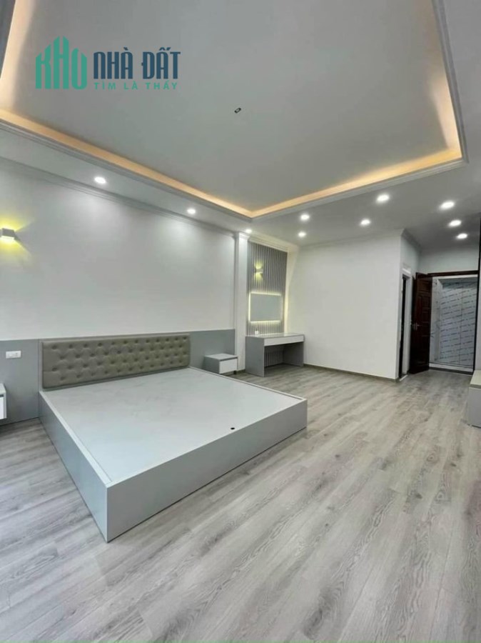 Bán nhà P Nghĩa Tân, DT 50m2 x 7 tầng thang máy, 3 bước ra Phố - Nhỉnh 7 tỷ