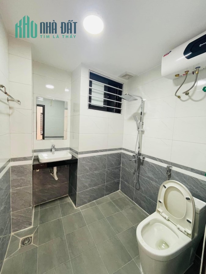 Bán nhà P Nghĩa Tân, DT 50m2 x 7 tầng thang máy, 3 bước ra Phố - Nhỉnh 7 tỷ