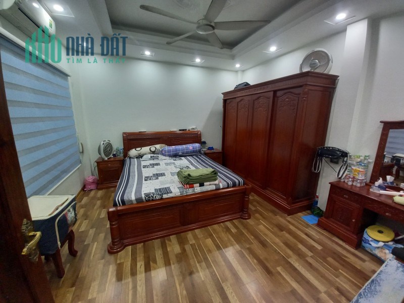 Bán nhà riêng lô góc phố Nguyễn Lân Thanh Xuân 35mx5T 3 ngủ nhà đẹp ở ngay gần phố nhỉnh 4 tỷ
