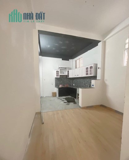 Cho thuê nhà 3 tầng mặt tiền Phan Châu Trinh - ngay gần Chu Văn An