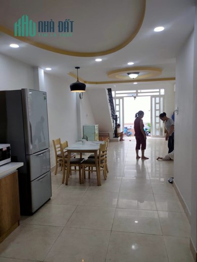 NHIỆT BÁN 465 NGUYỄN VĂN CÔNG, 66M2 (4,5x14,6) 4 TẦNG 4PN SÂN THƯỢNG, CHỈ 6,5 TỶ TL