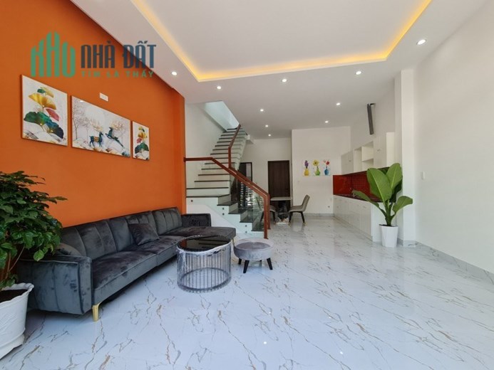 ♪ Nhà Thái Thị Bôi, kiệt 5m Ô tô đậu cửa, 70m2, 2 tầng đẹp, nhỉnh 3 tỷ