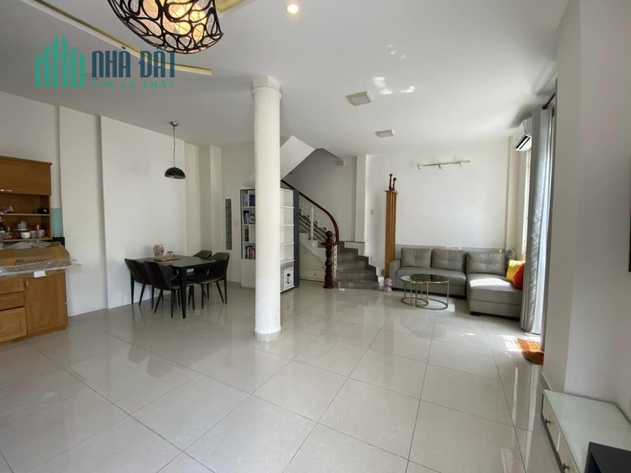 70m2 MẶT TIỀN XE HƠI GIÁ CHỈ 6 TỶ 5 - QUANG TRUNG - P10 - GÒ VẤP. 
 - NGAY KHU VIP HẠNH THÔNG TÂY