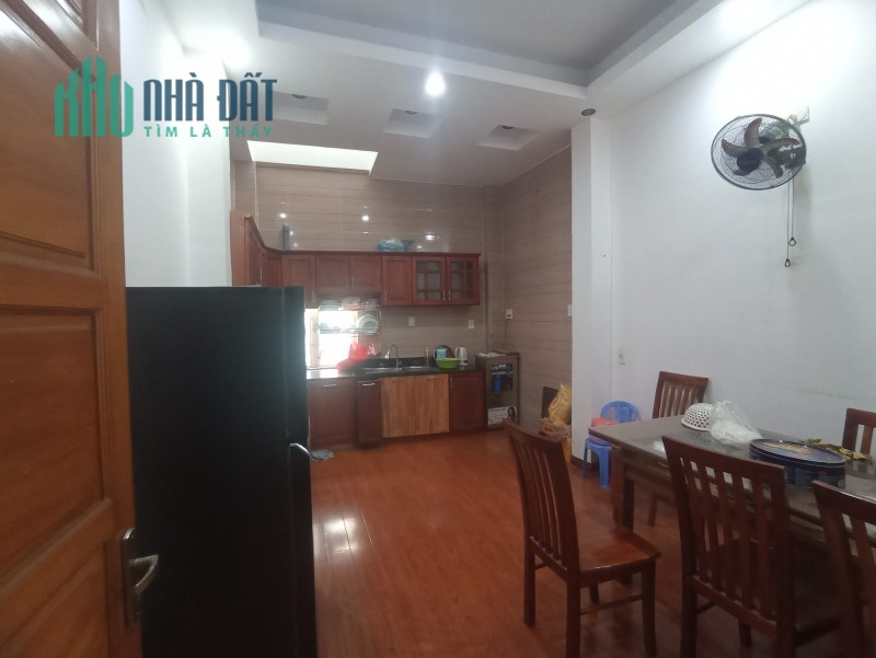 ♣  Nhà Nguyễn Hoàng, thẳng 50m ra Mặt Tiền, Kiệt 4m, 80m2, 3 tầng Kinh doanh