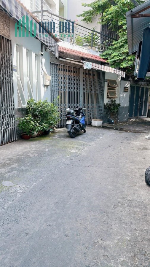 BÁN NHÀ HXH NGUYỄN VĂN ĐẬU - BÌNH THẠNH - 55M2 - NGANG 5M - CẤP 4 TIỆN XÂY MỚI - CHỈ NHỈNH 5 TỶ