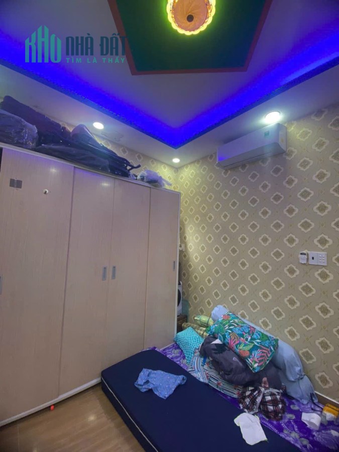 NHÀ MỚI Ở NGAY - NỘI THẤT XỊN MỊN - VÀI BƯỚC RA MẶT TIỀN CHỢ VẢI PHÚ THỌ HÒA - GIÁ CHỈ NHỈNH 3 TỶ