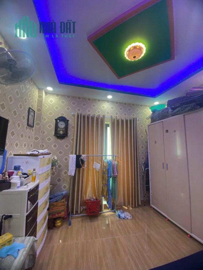 NHÀ MỚI Ở NGAY - NỘI THẤT XỊN MỊN - VÀI BƯỚC RA MẶT TIỀN CHỢ VẢI PHÚ THỌ HÒA - GIÁ CHỈ NHỈNH 3 TỶ