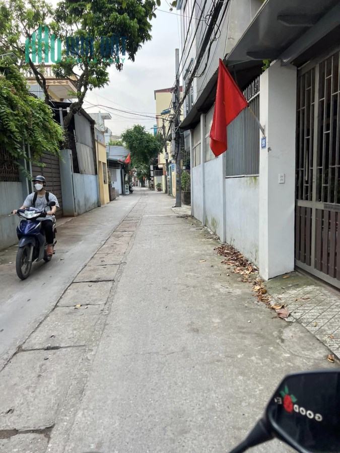 Nhà nhỏ xinh 30M - Nhỉnh 2 Tỷ rưỡi - Tứ Hiệp - Văn Điển