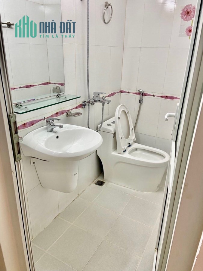Bán nhà Nguyễn Lương Bằng 37m x 4T  MT 3.3m giá 4.85 tỷ