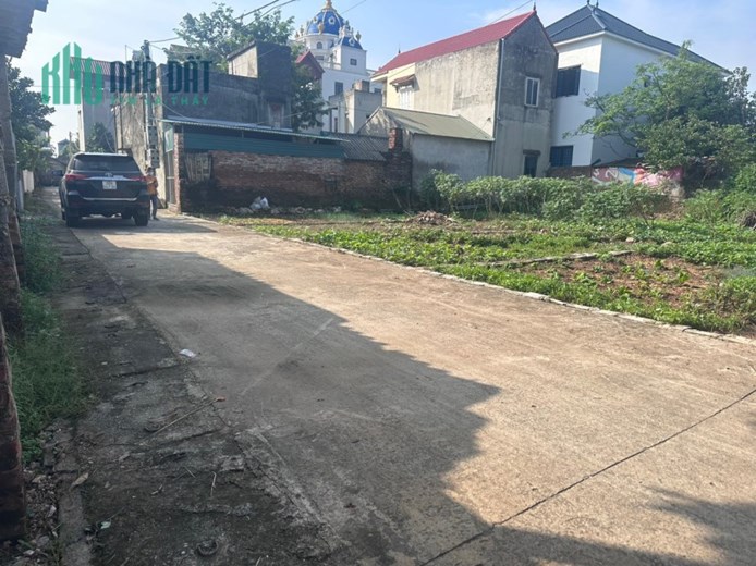 mở bán cụm 4 lô xã đồng lạc , chương Mỹ chỉ hơn 800tr 
- diện tích 88m sổ đẹp như tranh vẽ 
- đường