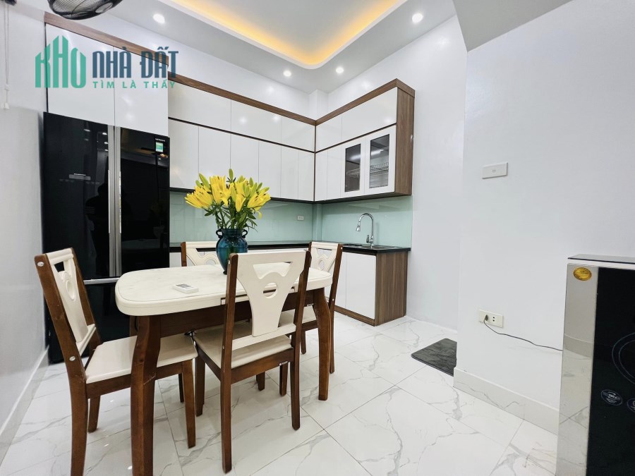 BÁN NHÀ MẶT NGÕ THÔNG NHÀ 5 TẦNG GẦN MẶT PHỐ LÊ TRỌNG TẤN KINH DOANH BUÔN BÁN MỞ VĂN PHÒNG CÔNG TY