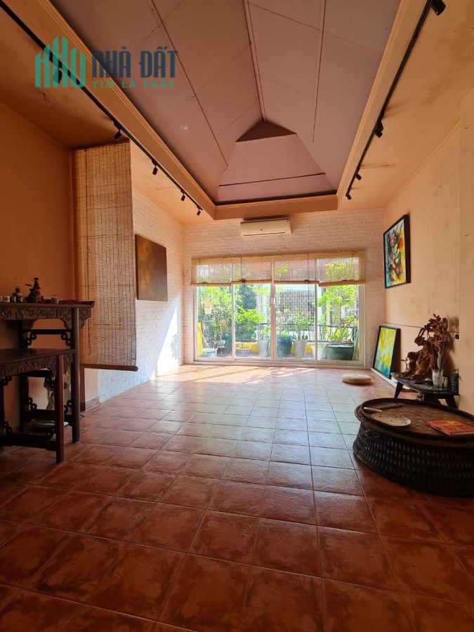 Bán nhà mặt phố Tam Khương 82m², 4 tầng, MT 4.6m, chào giá 15.7 tỷ Đống Đa