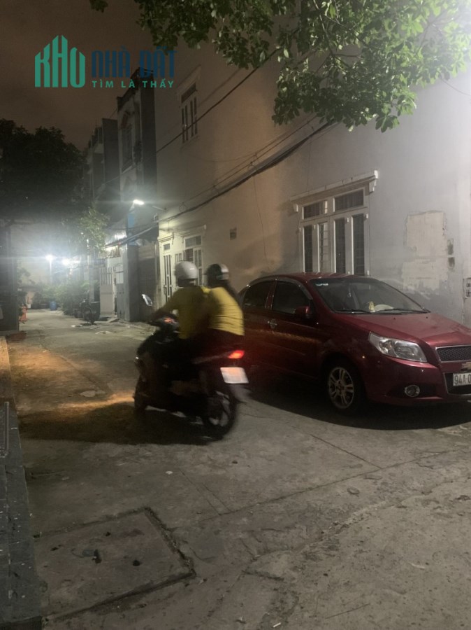 NHÀ NGỘP 4T HƯƠNG LỘ 2 BÌNH TÂN OTO VÀO NHÀ 55M2, 5.X TỶ TL 0948362610