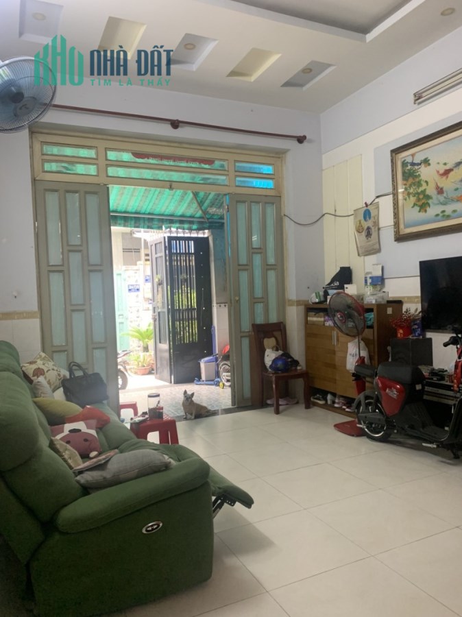 NHÀ NGỘP 4T HƯƠNG LỘ 2 BÌNH TÂN OTO VÀO NHÀ 55M2, 5.X TỶ TL 0948362610