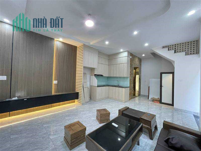 LÔ GÓC, THANG MÁY, Ô TÔ GẦN 46M2, 7T, 7.8 TỶ - LÊ TRỌNG TẤN - THANH XUÂN - HN.