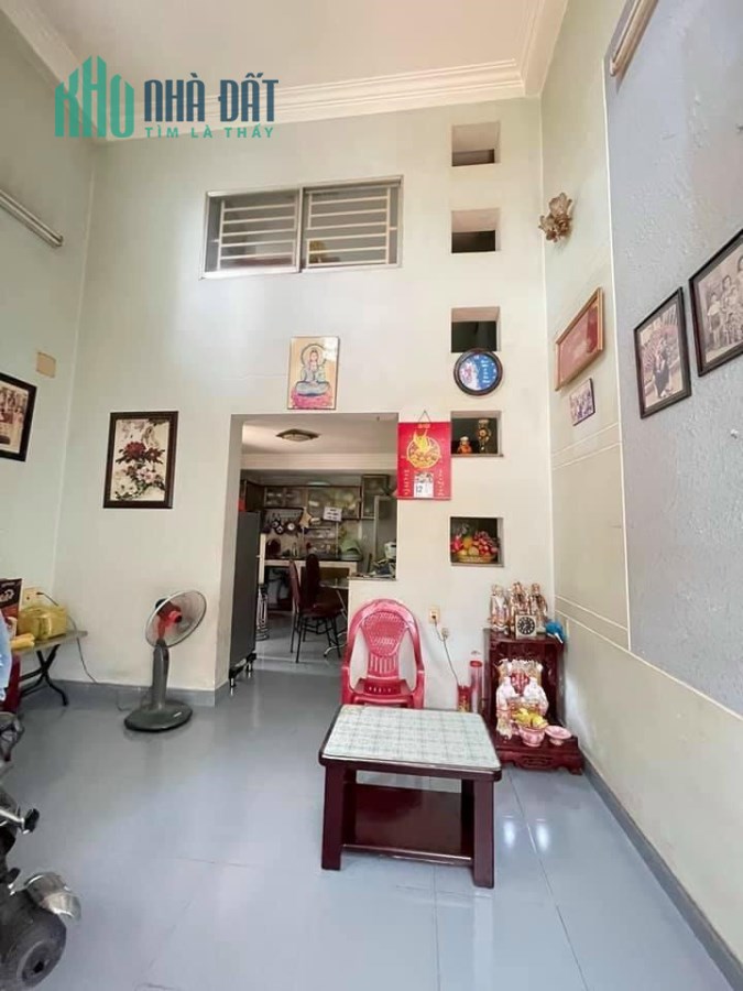 Bán nhà gấp nhà 73.4m2 khu phân lô, hẻm ôtô Phan Văn Hớn quận 12 giá chỉ 3.930 tỷ.