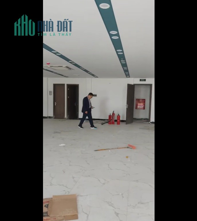 Bán nhà mặt phố Phạm Văn Đồng 175/200m², 8 tầng, MT 11m, chào giá 125 tỷ Cầu Giấy
