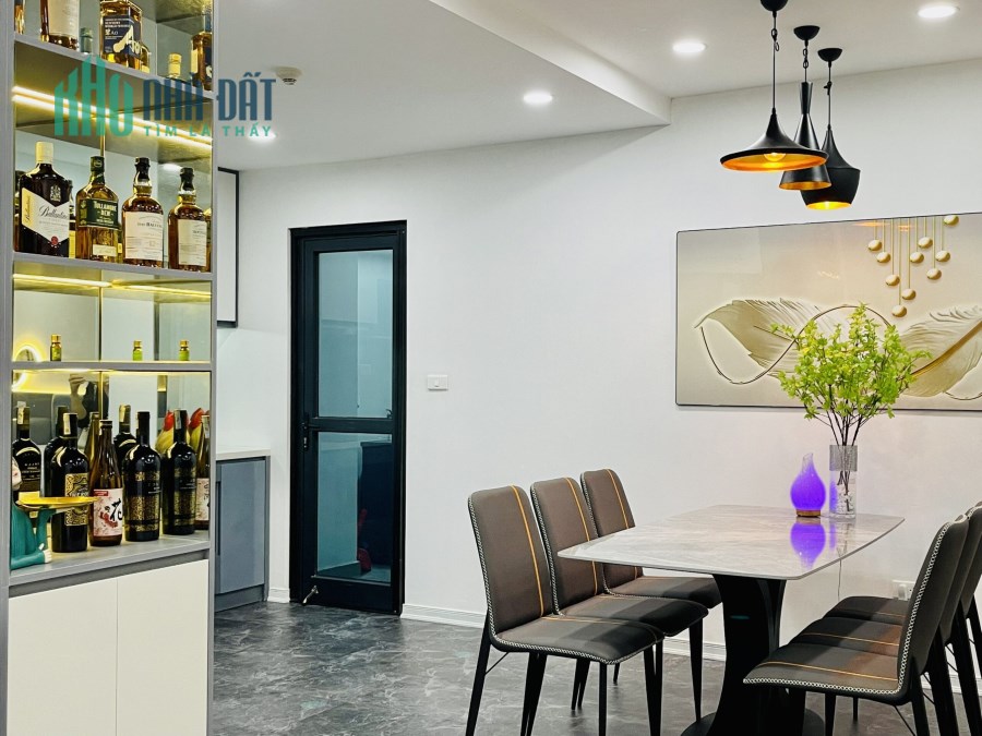 Chính chủ mua cho e trai nhưng cậu chưa về nước nên quyết định giao bán một siêu phẩm cực đẹp, nội