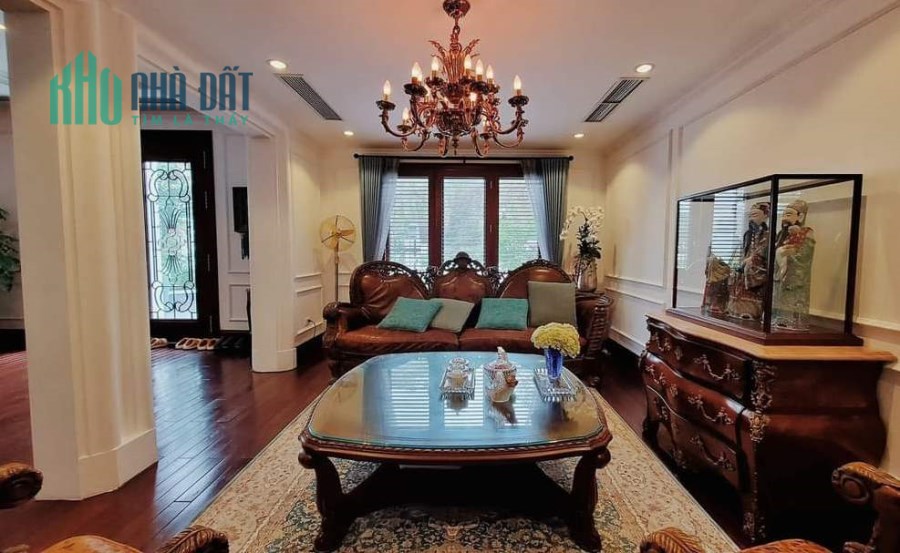 Biệt thự mặt đường Lưu Khánh Đàm, Nguyễn Văn Ninh KĐT Việt Hưng view công viên 268m2 chỉ 46.8 tỷ.