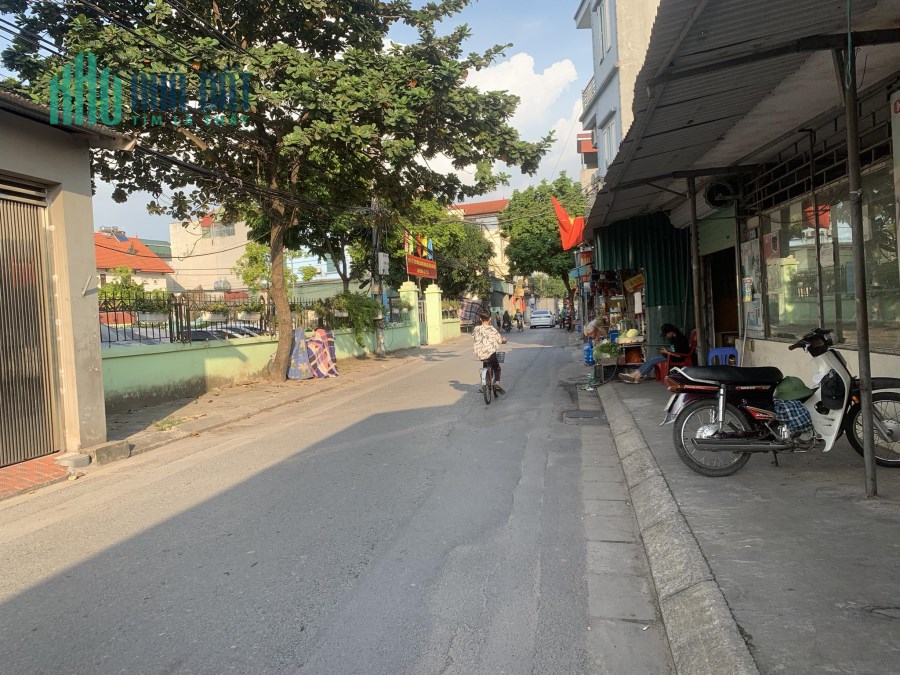 Nhà Ngọc Trì Thạch Bàn , Long Biên 45M x 6T  , Gara Ô Tô , Sát Ô Tô Tránh , Lô Góc . Giá 5 Tỷ