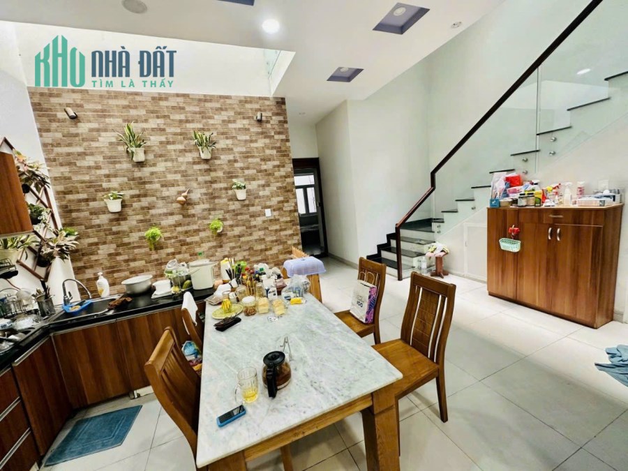 BÁN NHÀ 3 TẦNG BTCT - 133M2 (7x19M) - 6 PHÒNG NGỦ, VỊ TRÍ SẦM UẤT ĐƯỜNG ĐÌNH PHONG PHÚ - TĂNG NHƠN