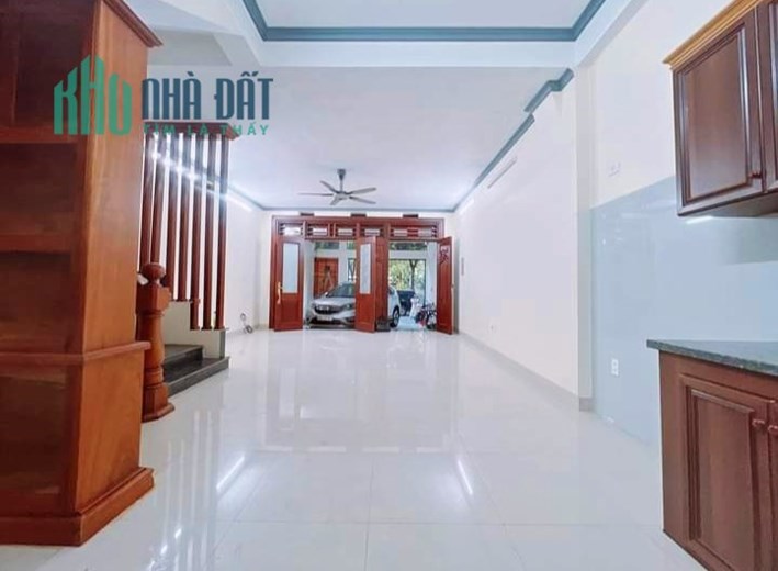 Bán nhà  Nguyễn Khánh Toàn Cầu Giấy, lô góc, ô tô, kinh doanh vô địch 70m5t giá 22 tỷ