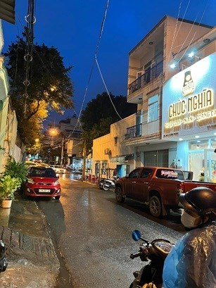 Cho thuê cả nhà mặt tiền Lê Hồng Phong, TP.Buôn Ma Thuột phù hợp KD, VP; 7tr/th; 0932582332