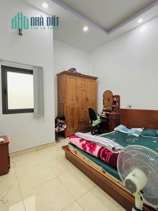 Định Cư Mỹ Gấp Bán Nhà Đất Thánh, Giáp Quận 10, 92m2, 5 Tầng, Dòng Tiền 30tr, Nhỉnh 17 Tỷ