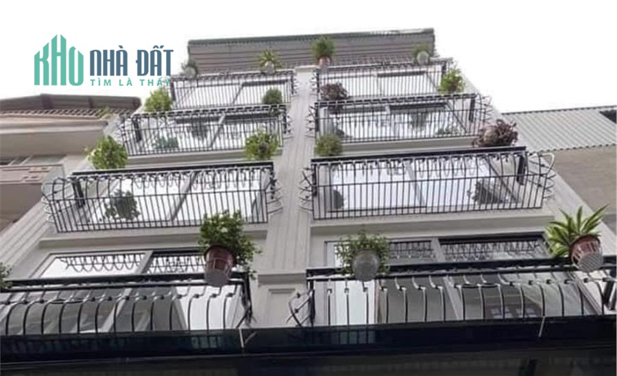 Nhà 5 tầng mặt phố Nguyên Hồng, Đống Đa 77m2 chỉ hơn 20 tỷ