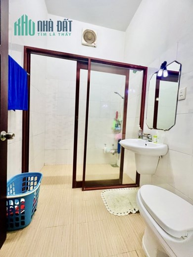 BÁN NHÀ HXH THÔNG 4TẦNG 5Mx14M 5PN - ĐƯỜNG TÂN QUÝ QUẬN TÂN PHÚ.