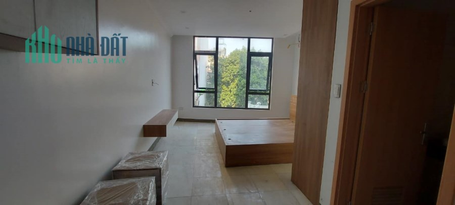 Bán nhà Lạc Long Quân 63m², 8 tầng, MT 4.2m, giá 15.8 tỷ, quận Cầu Giấy Mua gọi O9 2628 5559