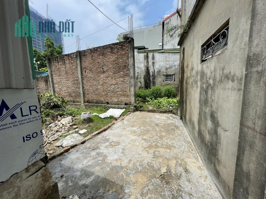 Bán nhà Lạc Long Quân ( Thông Nhật Chiêu) 68m², Đất, MT 4.2m, giá 8.5 tỷ, quận Tây Hồ Mua gọi O9