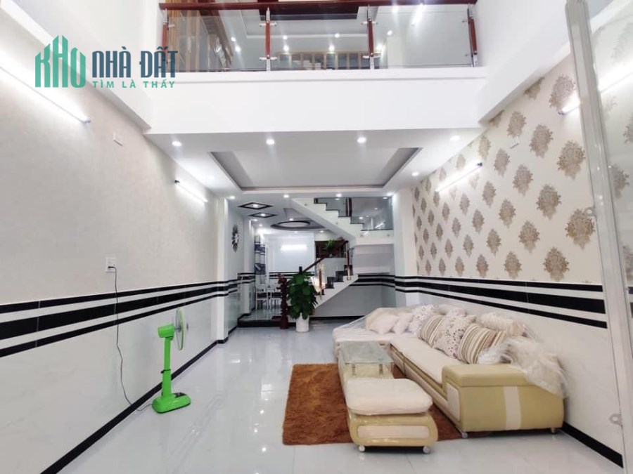 Thống Nhất, HXH, 5m5 x 17m, nở hậu, 5 tầng chỉ 6.5 tỷ