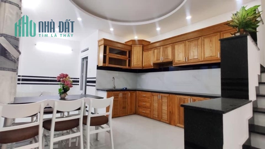 Thống Nhất, HXH, 5m5 x 17m, nở hậu, 5 tầng chỉ 6.5 tỷ