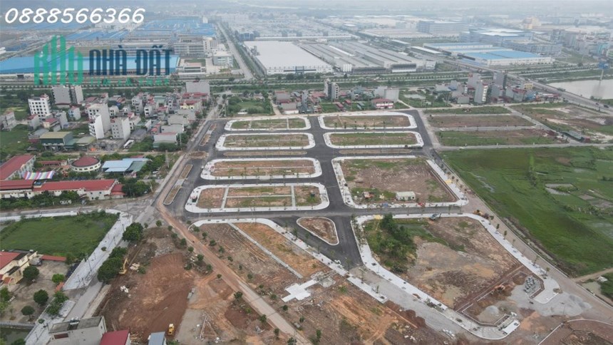 Bán đất nền cạnh khu CN Quang Châu sổ đỏ từng lô