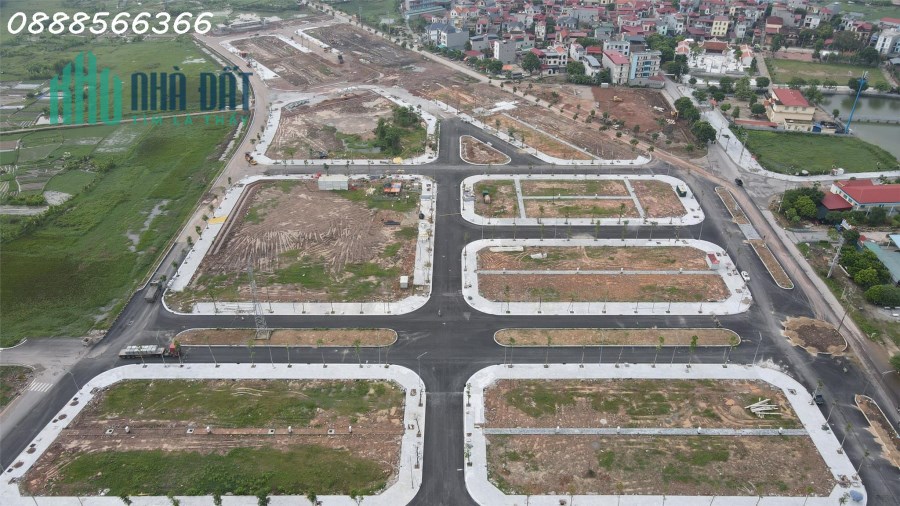 Bán đất nền cạnh khu CN Quang Châu sổ đỏ từng lô