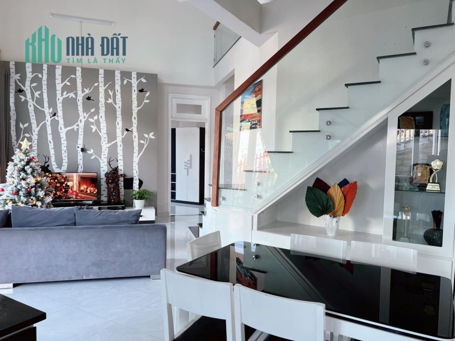 Cho thuê villa đường 3 tháng 4 Đà lạt hiện đại