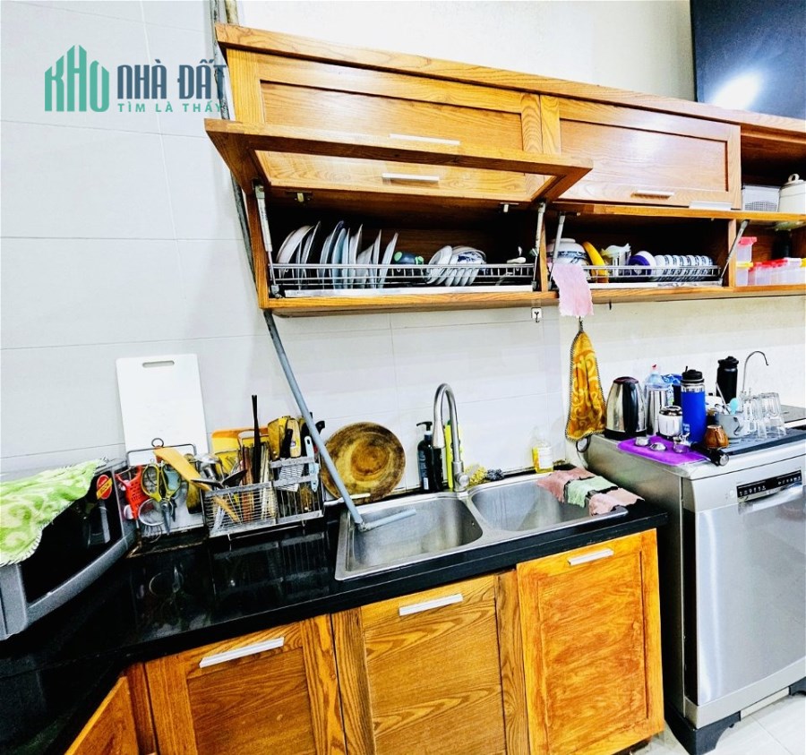 Bán nhà Phố Hoàng Cầu 75m2x6 tầng thang máy, vìa hè ô tô tránh chỉ nhỉnh 25  tỷ