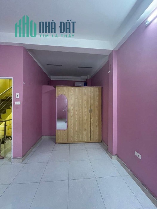 BÁN NHÀ PHÚC LỢI , LONG BIÊN . 31M x 4 TẦNG . GIÁ 2.65 TỶ . Ô TÔ ĐỖ CỔNG , NGÕ THÔNG .