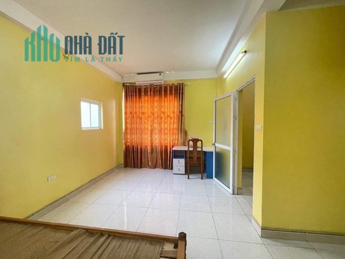 BÁN NHÀ PHÚC LỢI , LONG BIÊN . 31M x 4 TẦNG . GIÁ 2.65 TỶ . Ô TÔ ĐỖ CỔNG , NGÕ THÔNG .