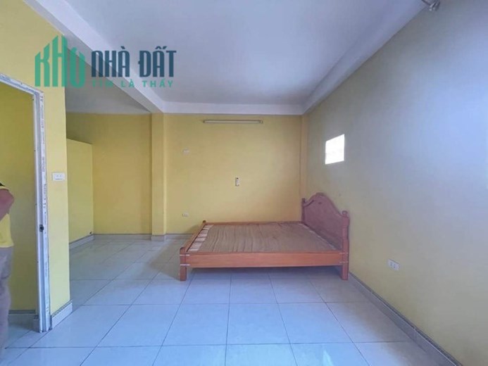 BÁN NHÀ PHÚC LỢI , LONG BIÊN . 31M x 4 TẦNG . GIÁ 2.65 TỶ . Ô TÔ ĐỖ CỔNG , NGÕ THÔNG .
