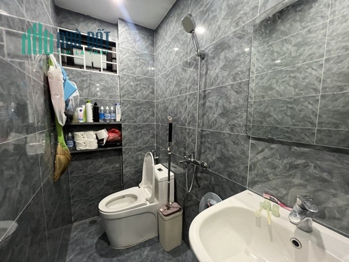 Bán nhà 5 tầng Nguyễn Văn Cừ,Long Biên 31m,oto7 chỗ vào nhà hơn 4,5 tỷ