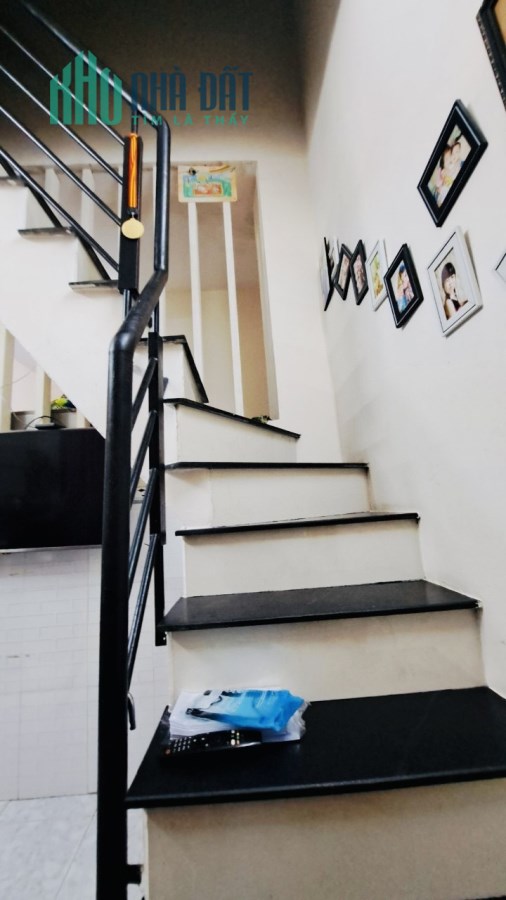 Bán Gấp Nhà Tân Hoà Đông Bình Tân Giáp Q6 24 m2 ,2 Tầng  Nhỉnh 1 tỷx