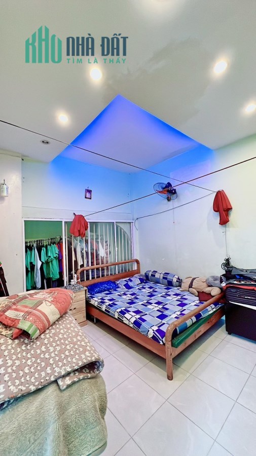 Bán Gấp Nhà Đường số 8 Lê Văn Quới Ngay ngã tư 4 xã hẻm xe hơi đỗ 30 m2 ,2 Tầng  Nhỉnh 2 tỷ