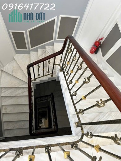BIỆT THỰ ĐẲNG CẤP HẺM OTO ĐỖ CỬA PHƯỜNG TÂN ĐỊNH Q1, ĐỐI DIỆN CV LÊ VĂN TÁM - 115M2, 5 TẦNG - 5PN,